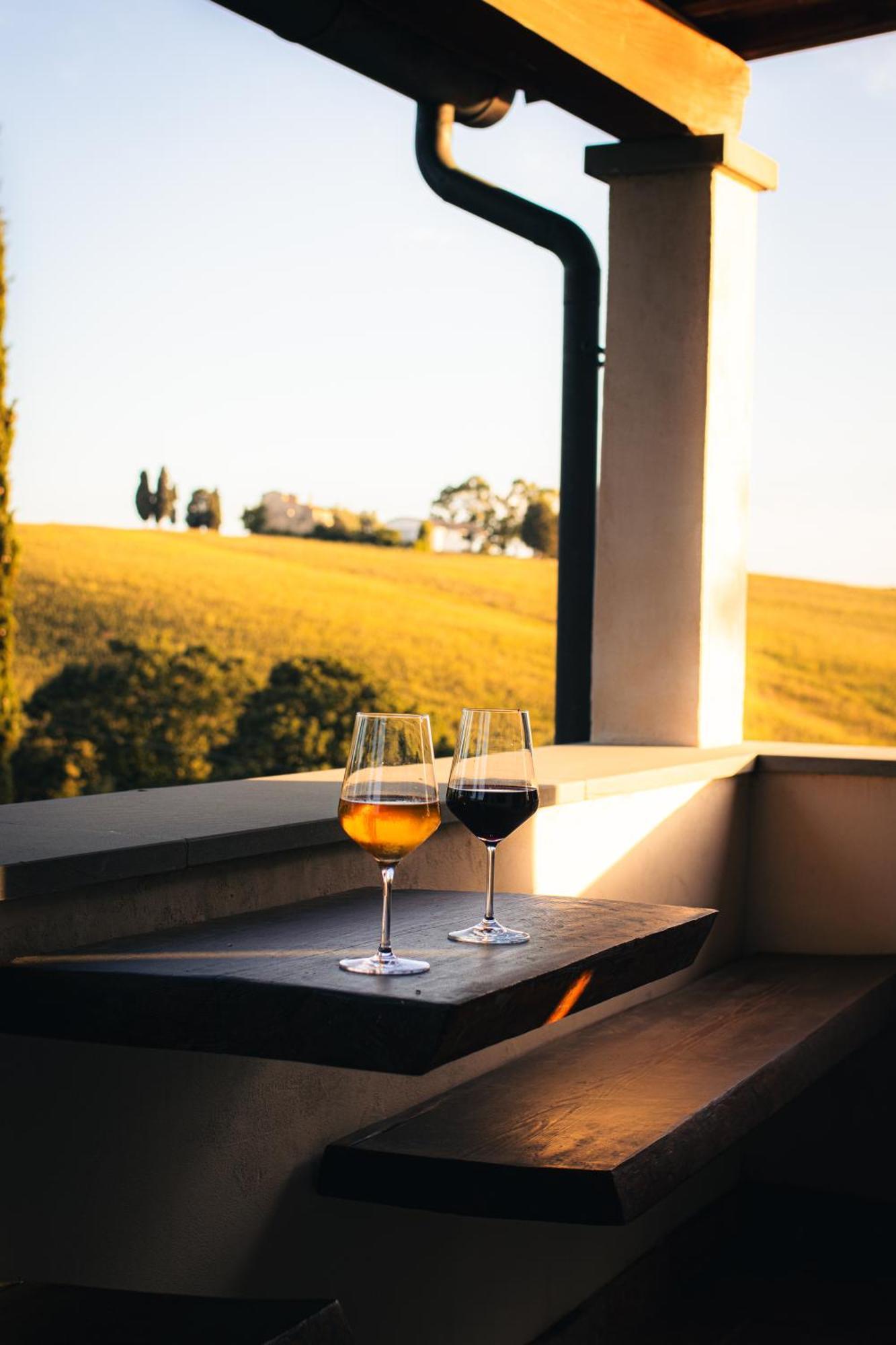 Agriturismo Podere Il Fornacino Санта-Луче Екстер'єр фото