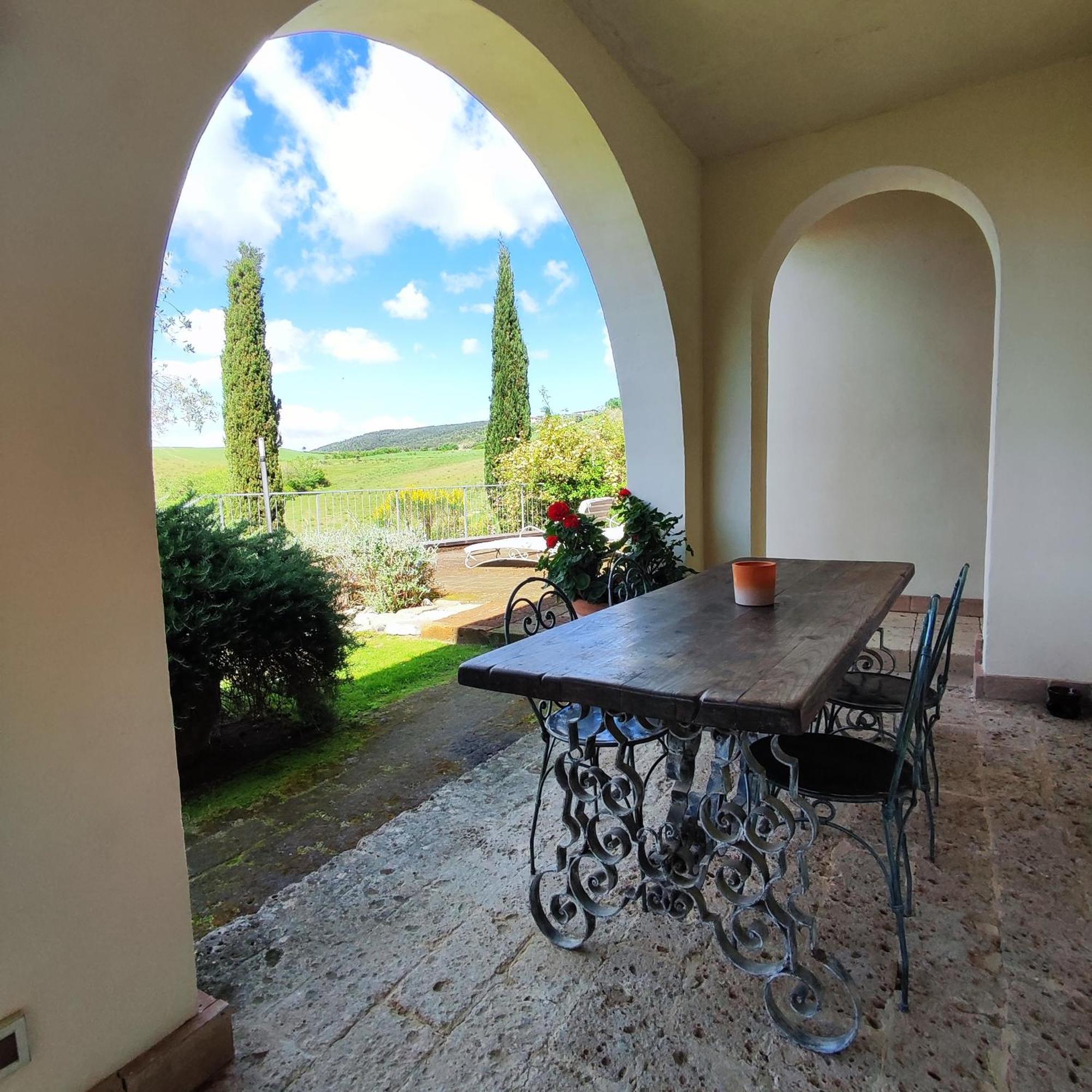 Agriturismo Podere Il Fornacino Санта-Луче Екстер'єр фото